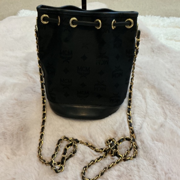 MCM BUCKET BAG WITH CROSSBODY STRAP - Picture 4 of 5